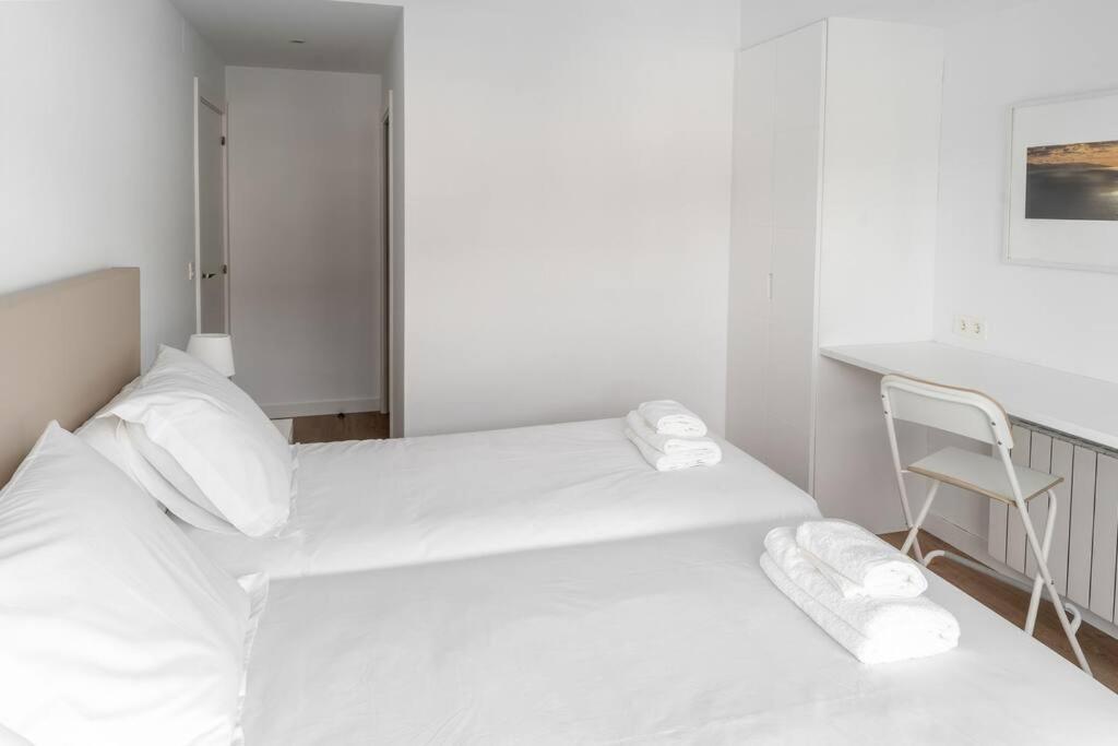 Bright With A/c, Parking Optional Apartment San Sebastian